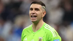 Dibu Martínez brilhou no tricampeonato da Argentina (Photo by Richard Heathcote)