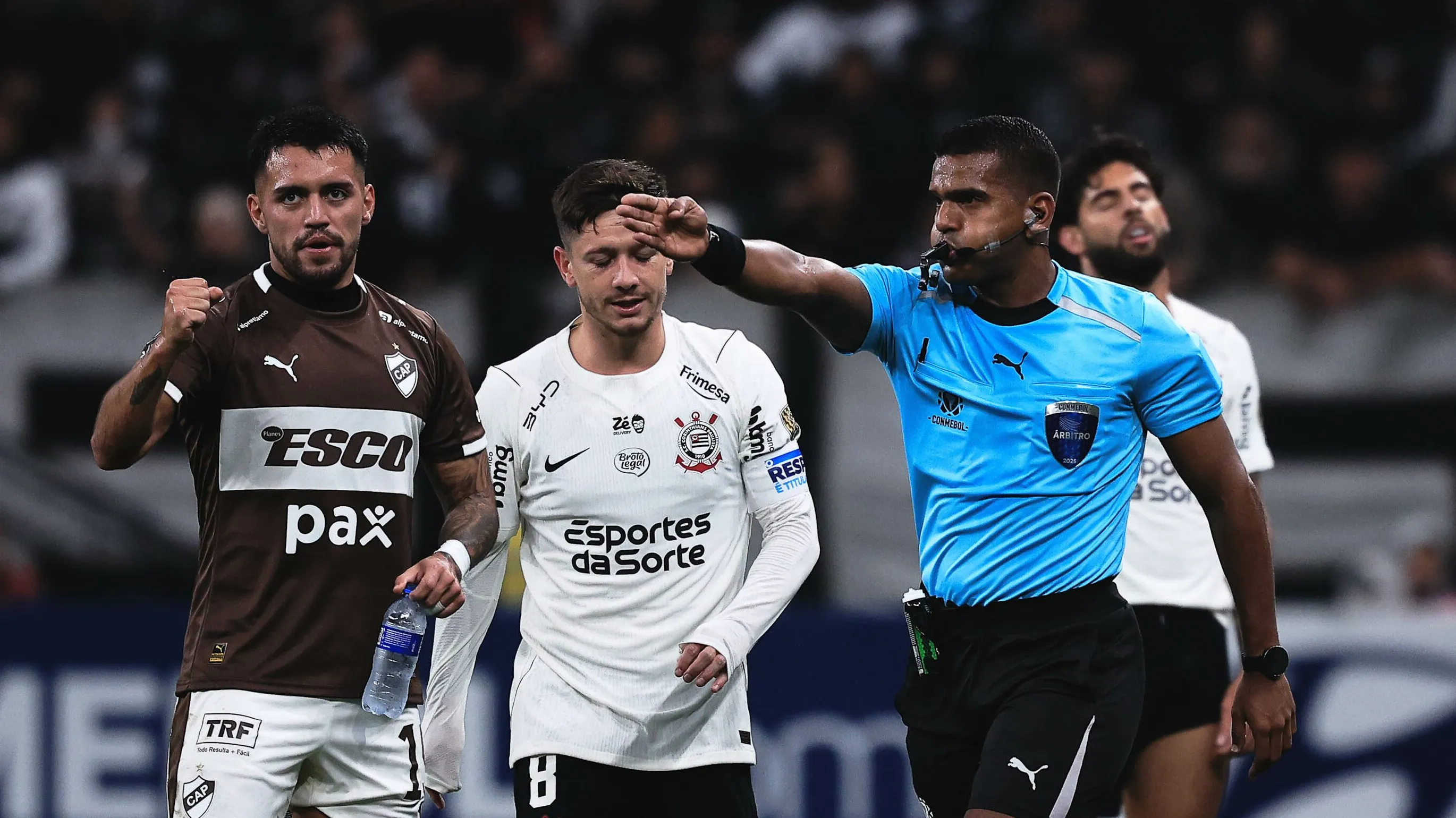 Pênalti Corinthians x Platense pela Libertadores