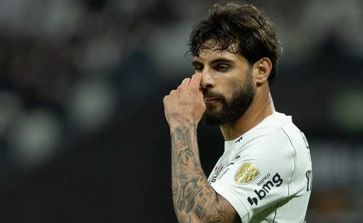 Diniz sai em defesa de Yuri Alberto após vaias ao atacante em derrota do Corinthians: “Tem casca”