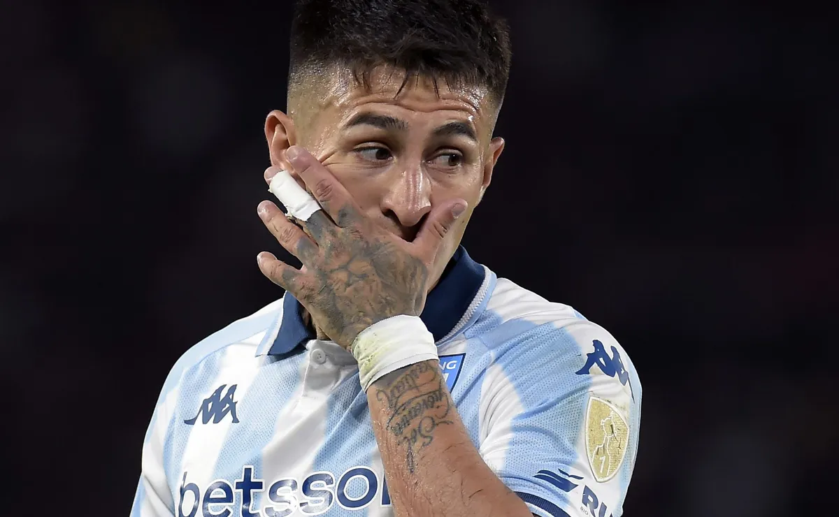 Racing tem calma para negociar Gabriel Rojas, lateral desejado pelo Cruzeiro