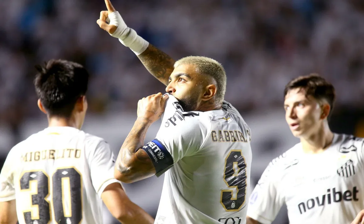 Gabigol cresce sem Neymar no Santos e revive números próximos aos do Flamengo