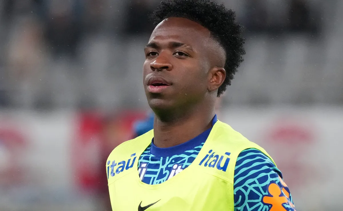 Vini Jr. se rende a Lamine Yamal e rasga elogios: “Sempre faz coisas incríveis”
