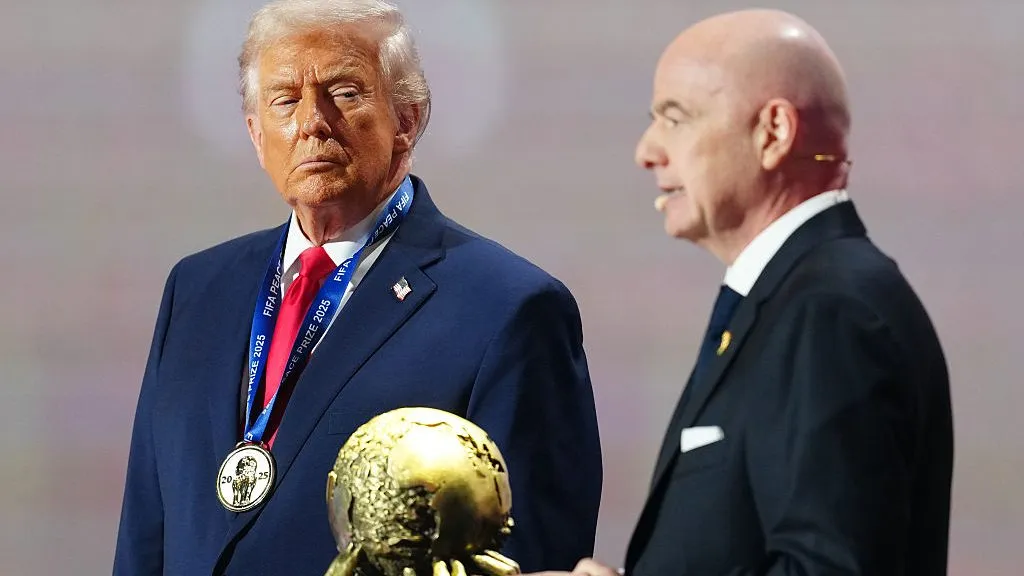 O presidente Donald Trump é fator de tensão para os iranianos, mas o presidente da FIFA, Gianni Infantino assegura que os vistos serão resolvidos – (Photo by Jia Haocheng – Pool/Getty Images)