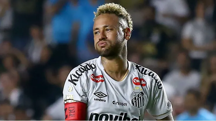 Neymar tem lesão grau 2 na panturrilha.