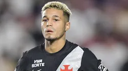 Adson jogador do Vasco durante partida contra o Barracas Central no estadio Sao Januario pelo campeonato Copa Sul-Americana 2026. Foto: Thiago Ribeiro/AGIF