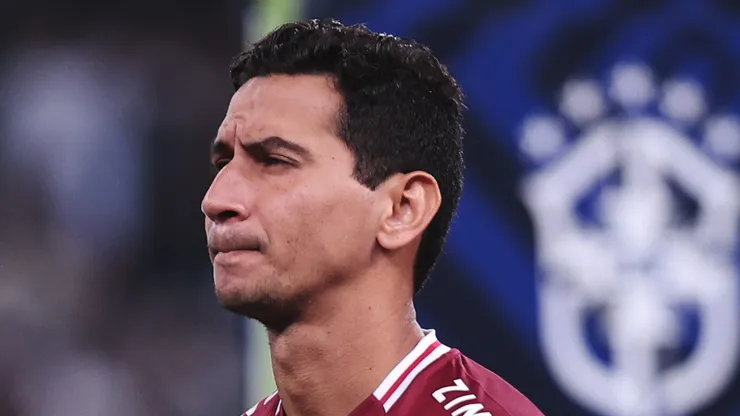 Ganso em campo durante jogo na Arena Corinthians.