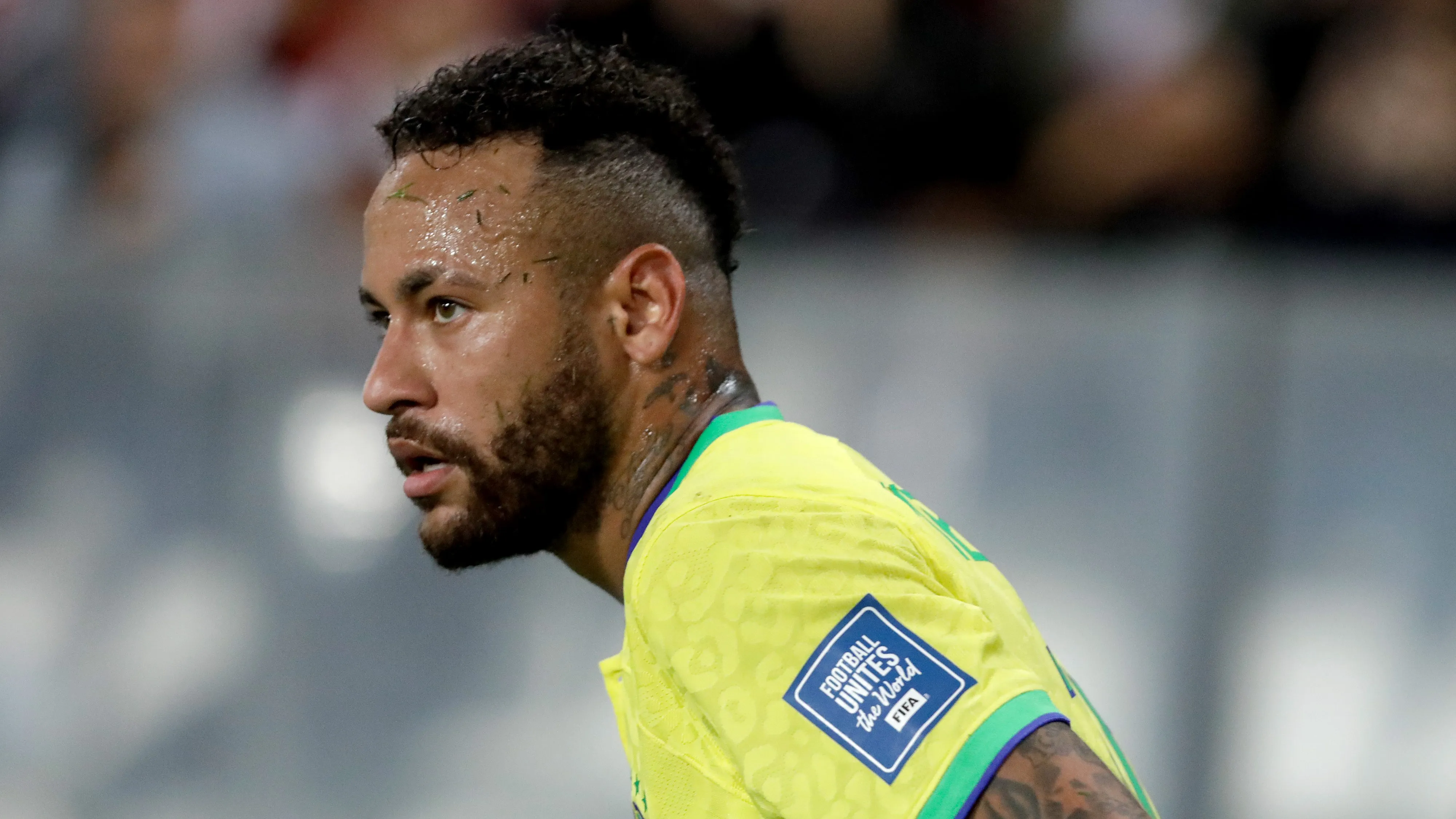 Neymar chega pressionado para disputar sua quarta Copa do Mundo. Foto: Mariana Bazo/Getty Images