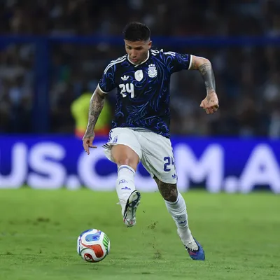 Roberto Carlos aponta reforço ideal para o Brasil