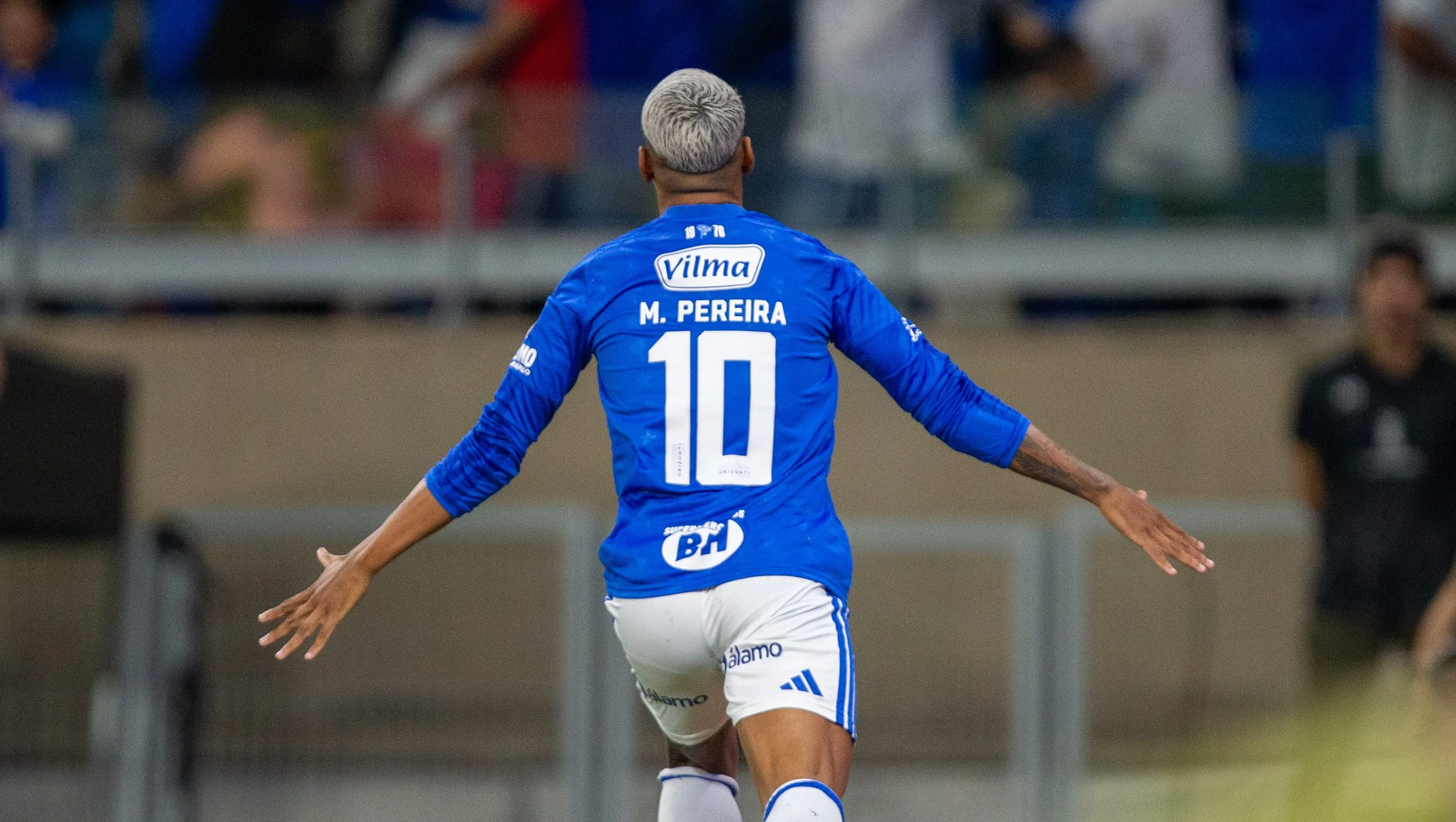 MG – BELO HORIZONTE – 28/05/2026 – COPA LIBERTADORES 2026, CRUZEIRO X BARCELONA DE GUAYAQUIL – Matheus Pereira comemora seu gol durante partida contra o Barcelona de Guayaquil no Mineirão, pelo campeonato Copa Libertadores 2026. Foto: Fernando Moreno/AGIF