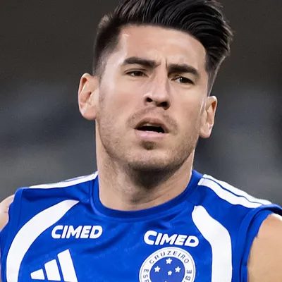 Villalba afirma que deseja renovar com o Cruzeiro