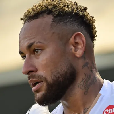 CBF se irrita com Santos, mas evita crise por Neymar