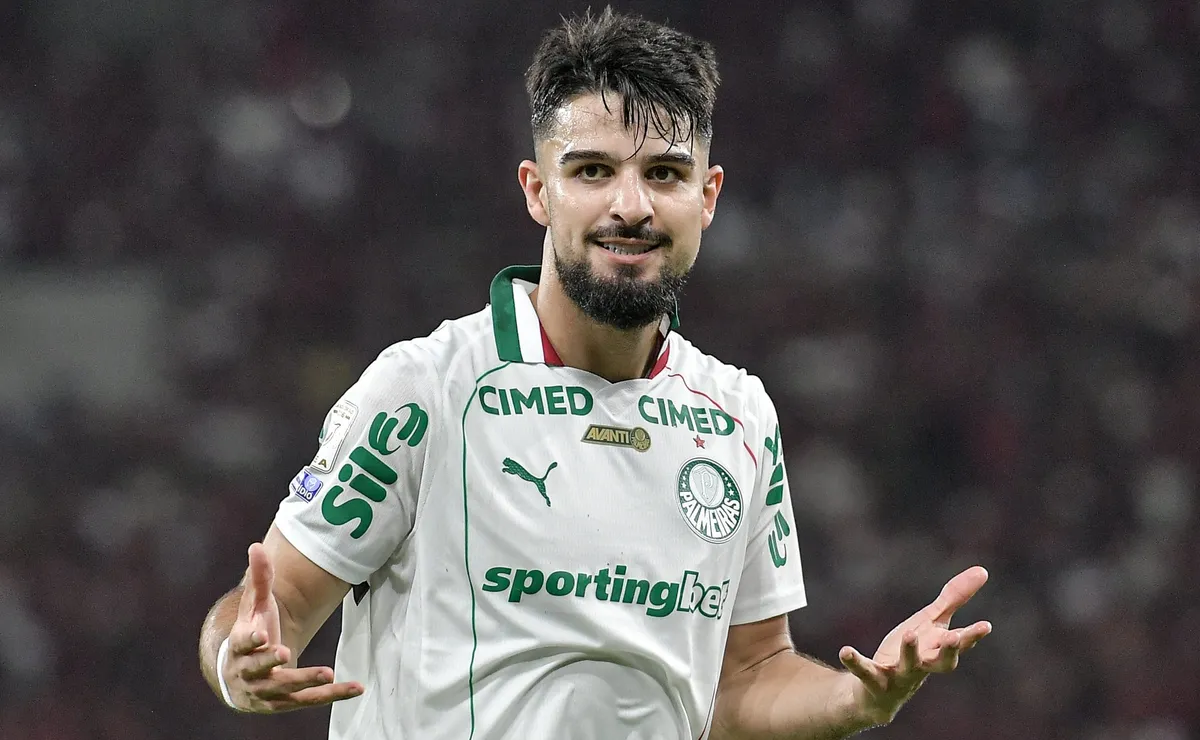 Flaco López quebra tabu histórico do futebol brasileiro na Argentina