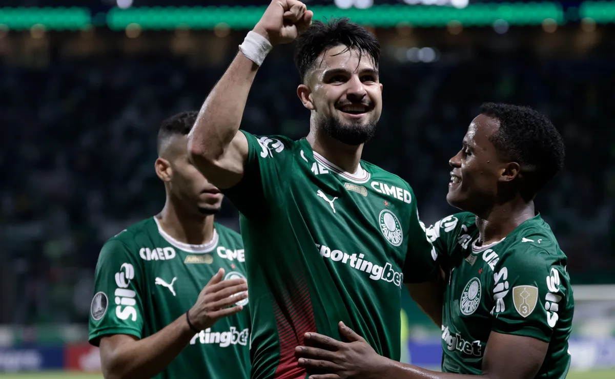 Convocação e Copa aumentam chances de venda de Flaco López no Palmeiras