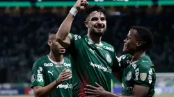 SP - SAO PAULO - 28/05/2026 - COPA LIBERTADORES 2026, PALMEIRAS X JUNIOR BARRANQUILLA - Jhon Arias jogador do Palmeiras comemora seu gol com Flaco Lopez jogador da sua equipe durante partida contra o Junior Barranquilla no estadio Nubank Arena pelo campeonato Copa Libertadores 2026. Foto: Marcello Zambrana/AGIF