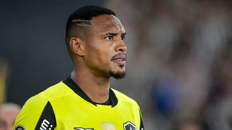 John ex-goleiro do Botafogo durante partida contra o Universidad de Chile no estadio Engenhao pelo campeonato Copa Libertadores 2025.