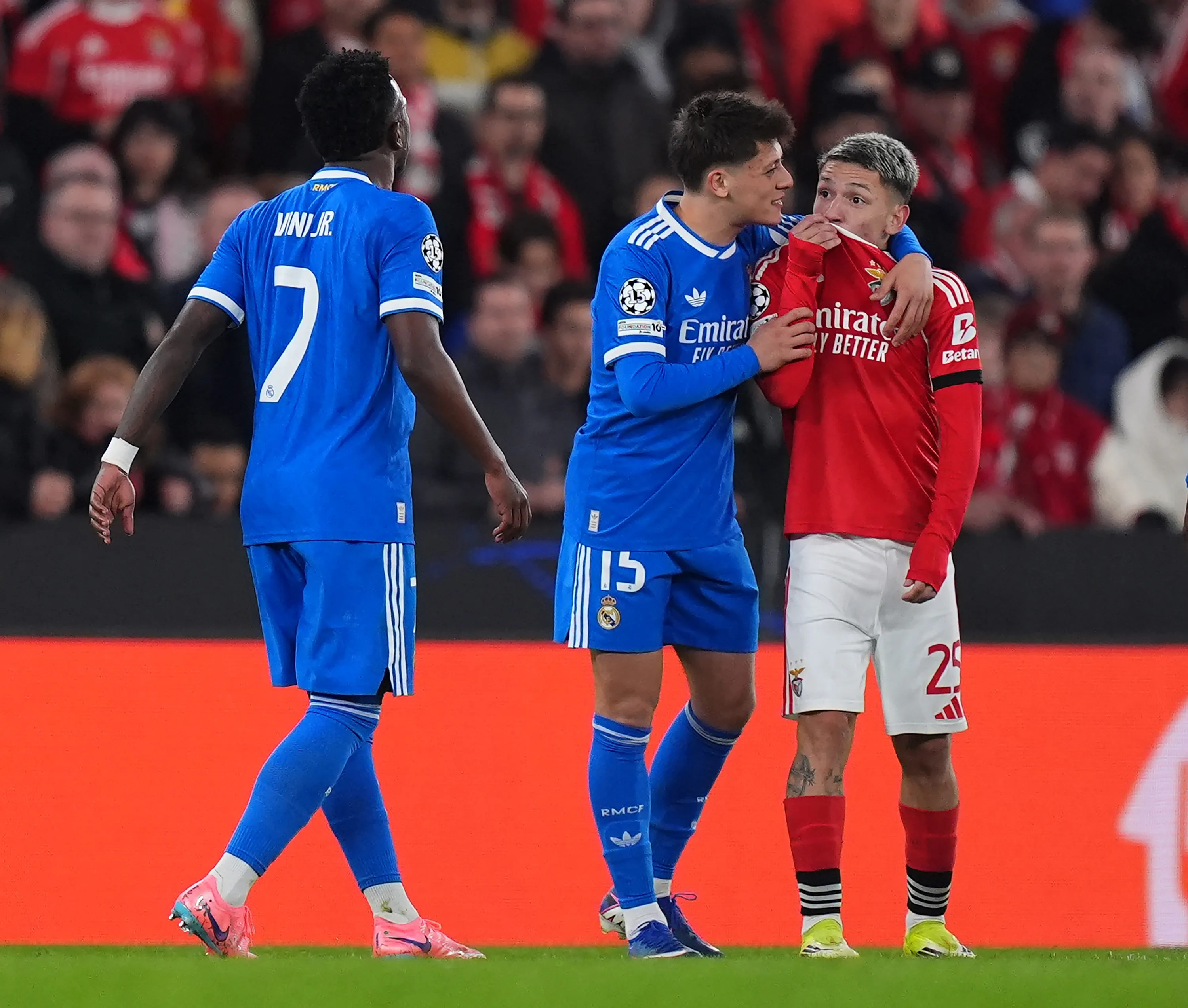 LISBON, PORTUGAL – FEBRUARY 17: Gianluca Prestianni of Benfica speaks towards Vinicius Junior of Real Madrid during the UEFA Champions League 2025/26 League Knockout Play-off First Leg match between SL Benfica and Real Madrid C.F. at Estadio do SL Benfica on February 17, 2026 in Lisbon, Portugal. (Photo by Angel Martinez/Getty Images)