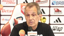 Luis Eduardo Baptista presidente do Flamengo durante coletiva no Ninho do Urubu