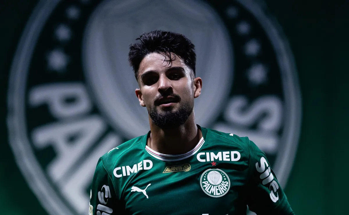 Flaco López supera dificuldades e Abel revela bastidores de convocação para Copa
