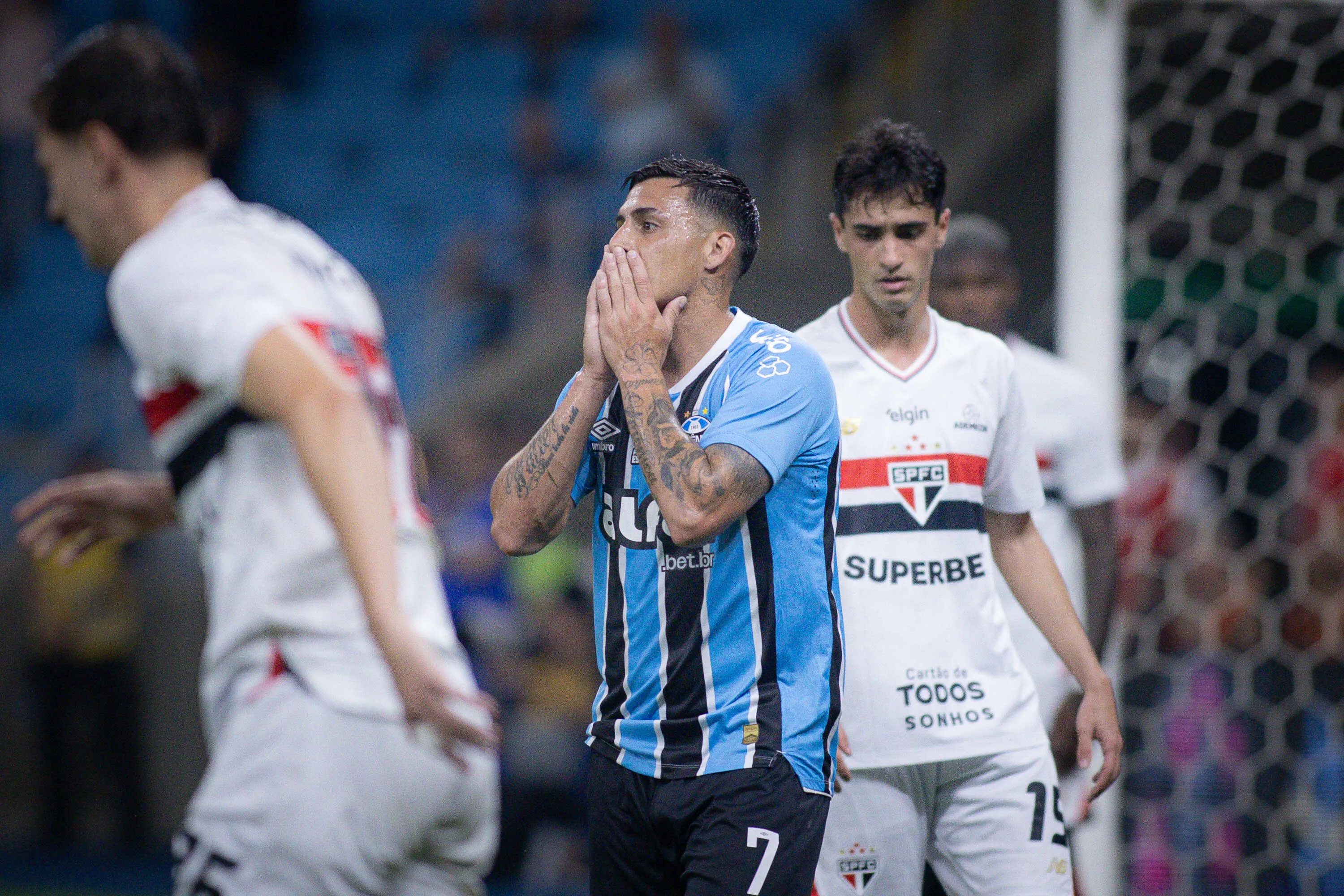 Se passar pelo Bolívar, Grêmio vai encarar o São Paulo nas oitavas – Foto: Maxi Franzoi/AGIF