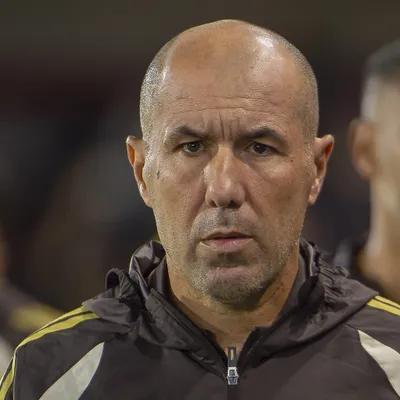 Confira provável escalação do Flamengo contra o Coritiba