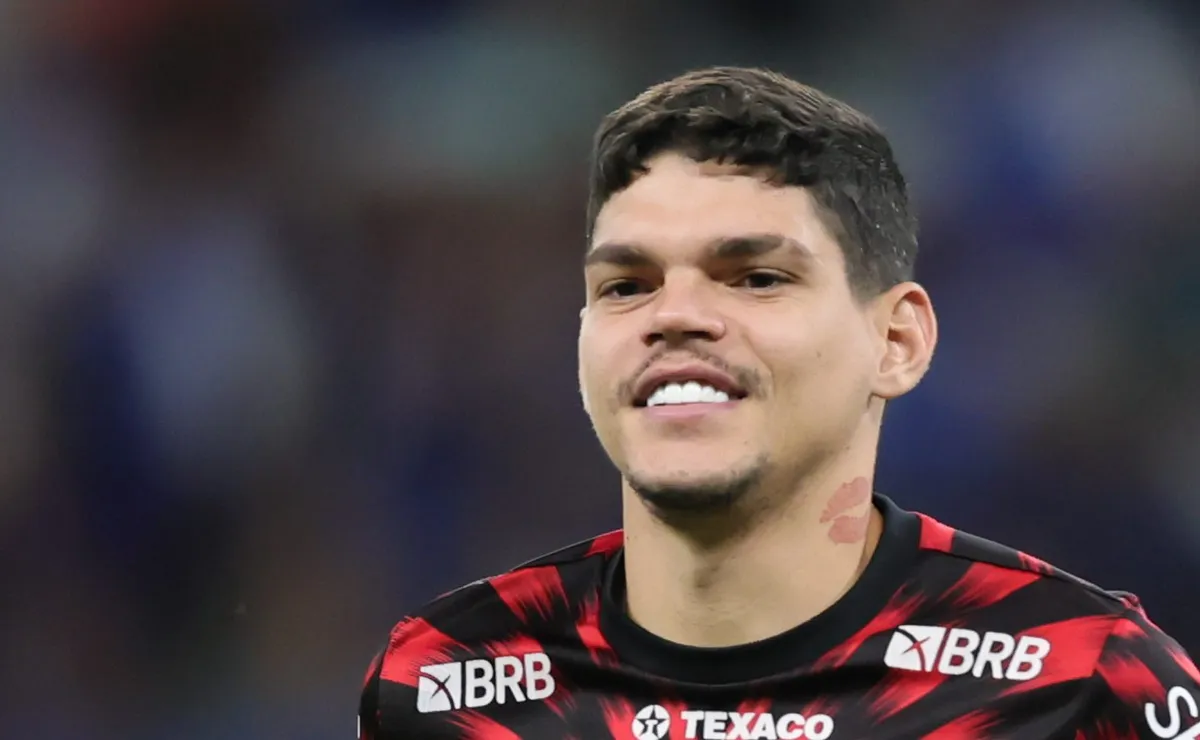 Santos precisa preparar garantias bancárias por Ayrton Lucas e Flamengo prioriza venda ao exterior