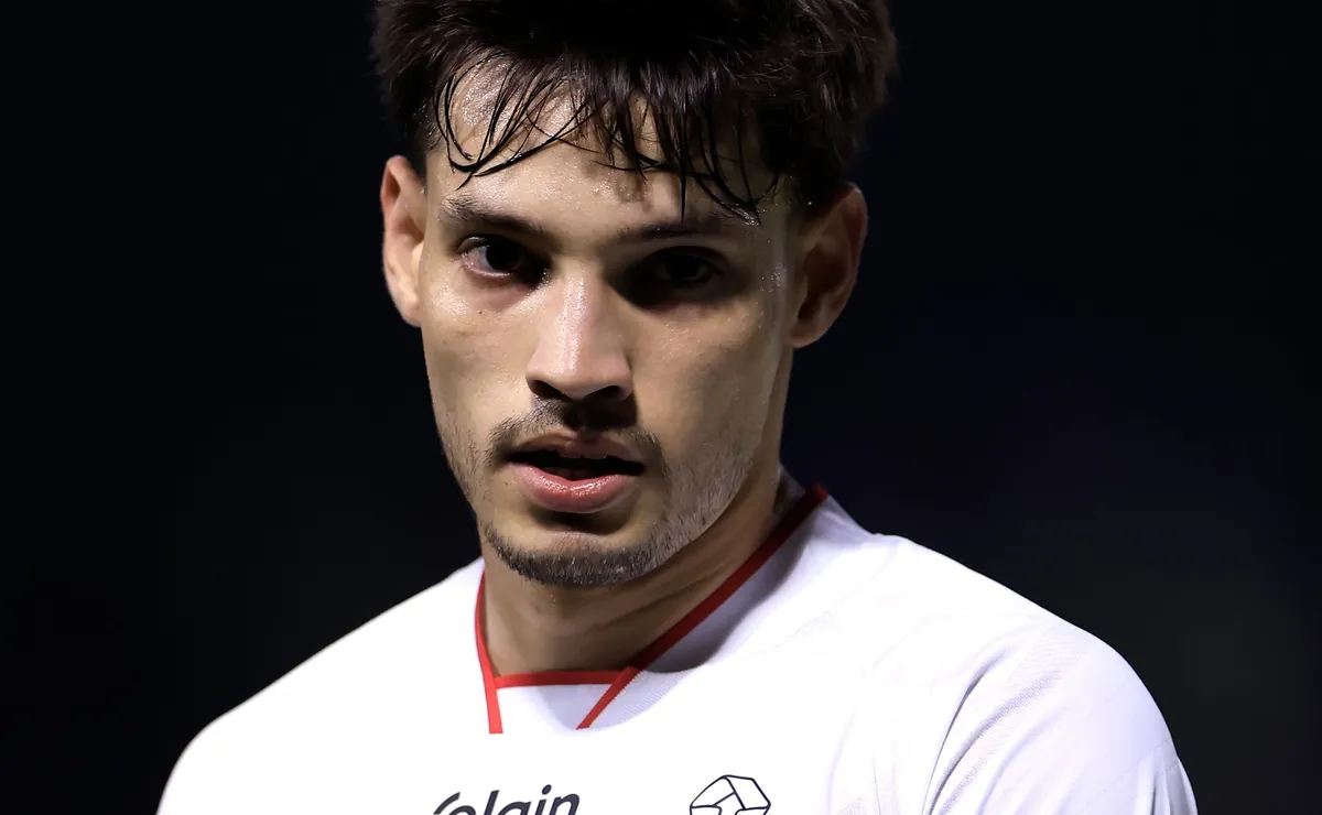 São Paulo descarta trocar Bobadilla por Newton, volante do Botafogo
