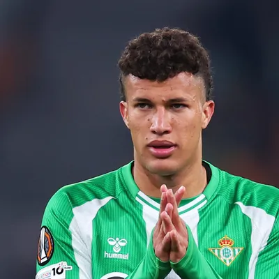 Flamengo tem oferta recusada do Betis por Deossa