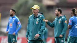 Ancelotti durante o treino da Seleção Brasileira