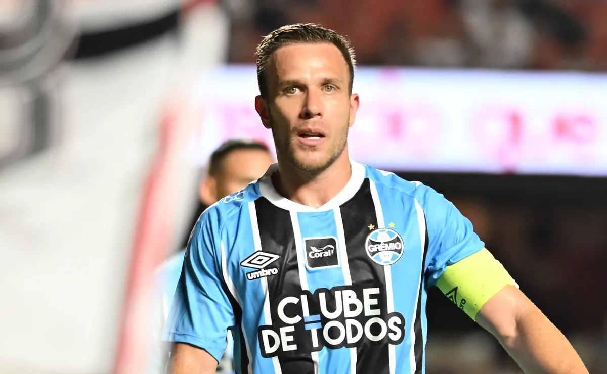 Grêmio aguarda decisão da Juventus para avançar nas negociações por Arthur