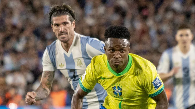 Vinicius Junior jogador do Brasil durante partida contra a Argentina no estadio Monumental de Nunez pelas Eliminatorias Copa Do Mundo 2026. Foto: Lucas Gabriel Cardoso/AGIF