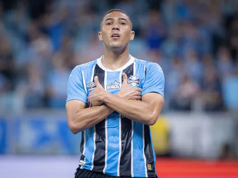 Carlos Vinícius revela bastidores e exalta o Grêmio