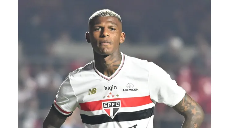 Arboleda ainda possui contrato com São Paulo.