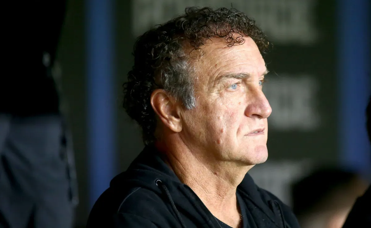 Santos decide último jogo antes da pausa e busca sair do Z-4