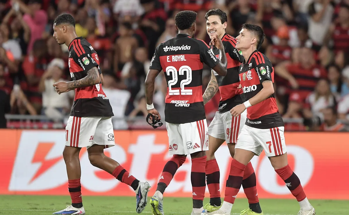 Notas e desempenho: Como cada jogador do Flamengo se saiu diante do Coritiba pelo Campeonato Brasileiro