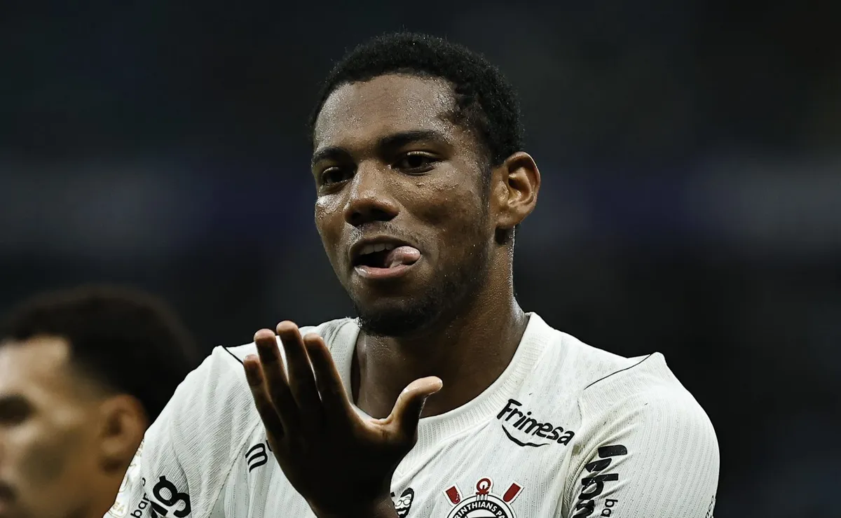 Grêmio ‘vacila’ no fim do primeiro tempo e André, do Corinthians, empata antes do intervalo