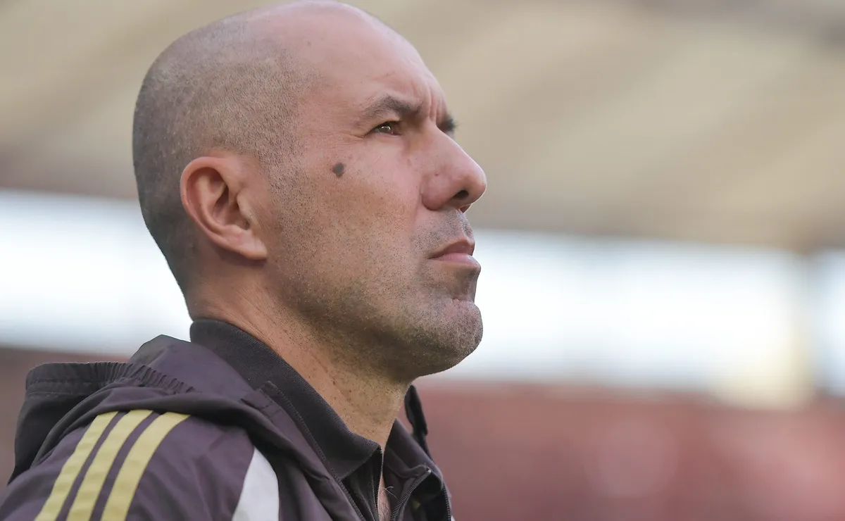Leonardo Jardim cita Palmeiras após vitória e detalha plano do Flamengo