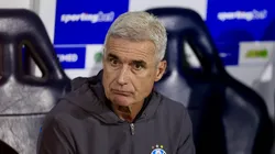 Treinador foi criticado pela torcida