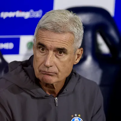 Vídeo: Luís Castro desabafa após derrota do Grêmio contra o Corinthians