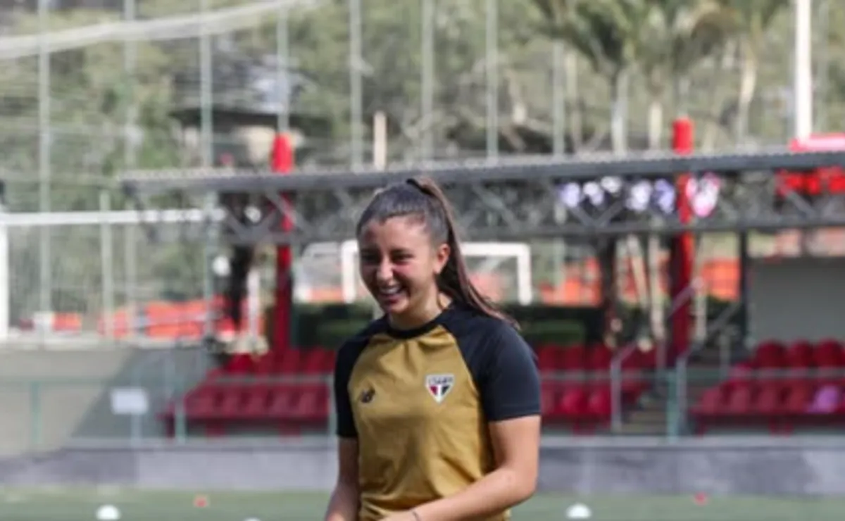 Helena, atacante do São Paulo, celebra experiência no Sub-20 e projeta Mundial com Seleção Brasileira