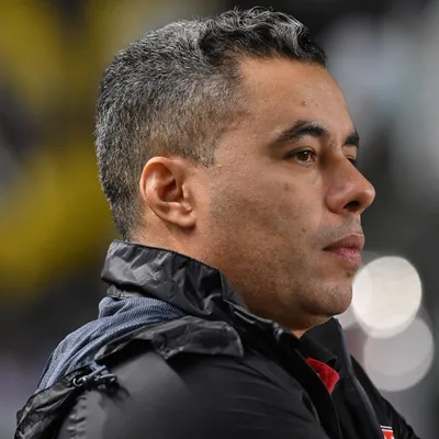 Jair Ventura lamenta derrota do Vitória, mas enaltece eficácia do Santos nas finalizações