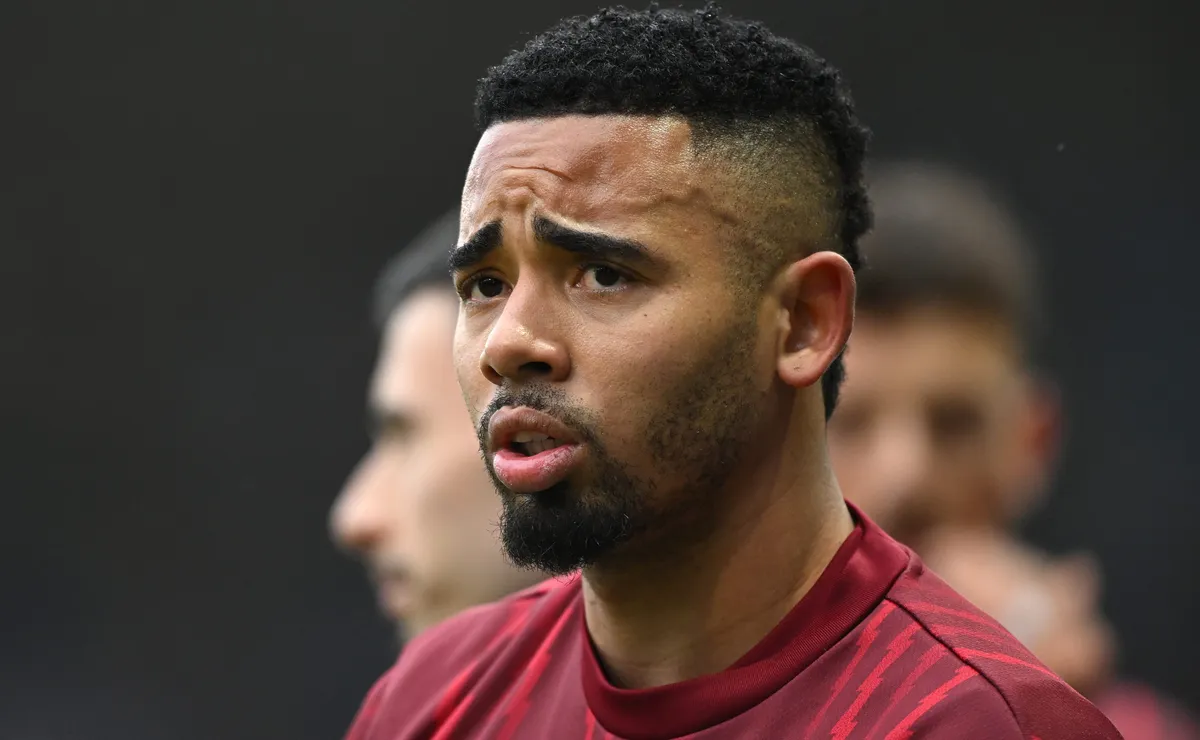 “Esquecimento” de Gabriel Jesus em PSG x Arsenal repercute na torcida do Palmeiras