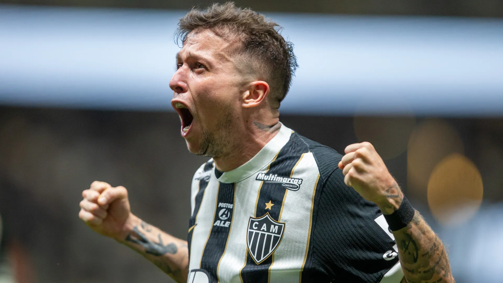Bernard pode fazer a diferença para o Galo – Foto: Fernando Moreno/AGIF