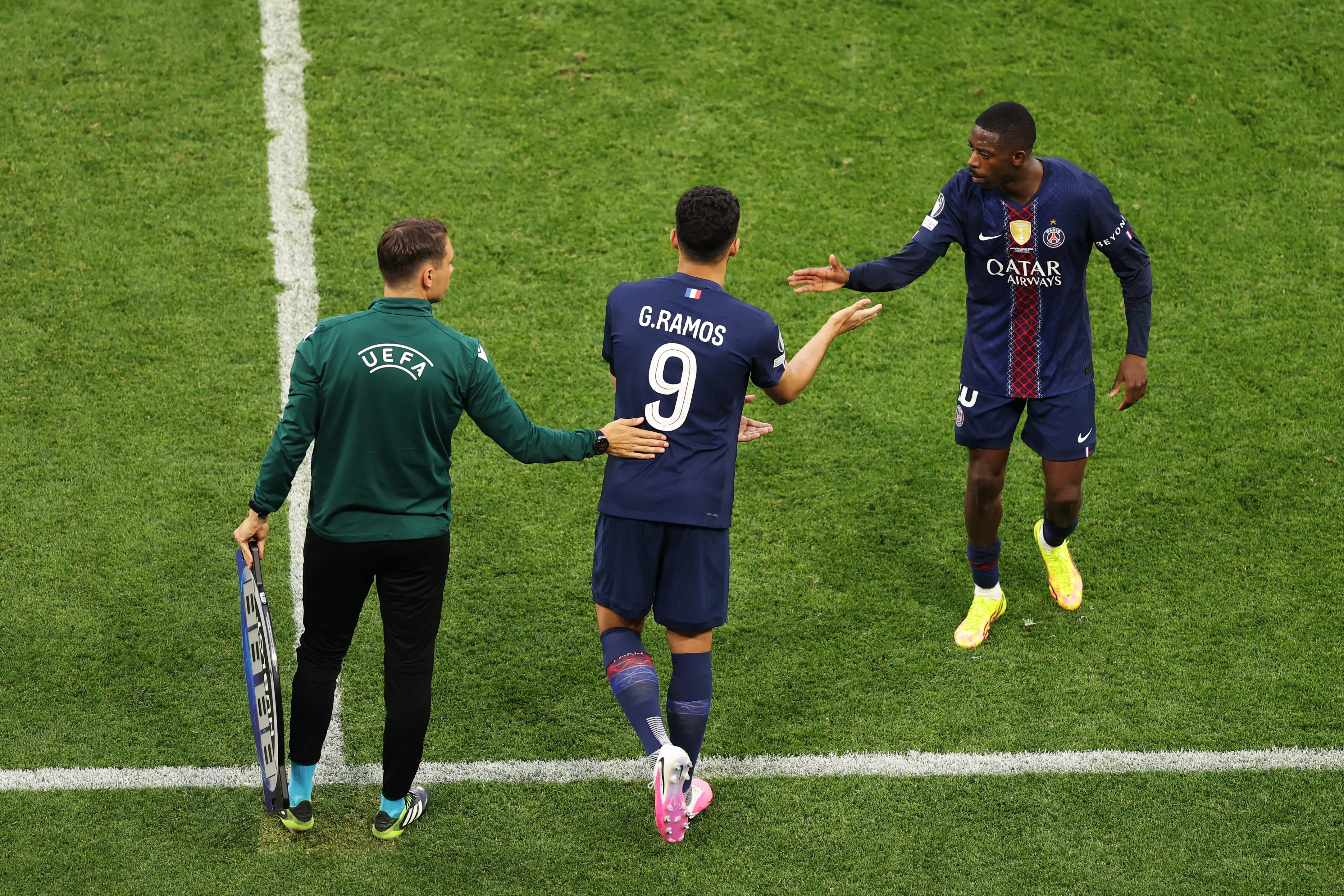 Dembélé foi substituído durante final da Champions. Foto: Richard Heathcote/Getty Images