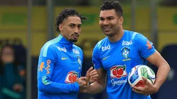 Raphinha e Casemiro na Seleção. (Photo by Buda Mendes/Getty Images)