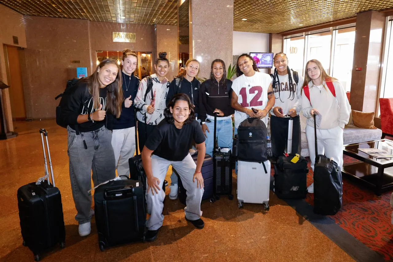 Jogadoras da Seleção se apresentam. Foto: Luciana Vermell/CBF