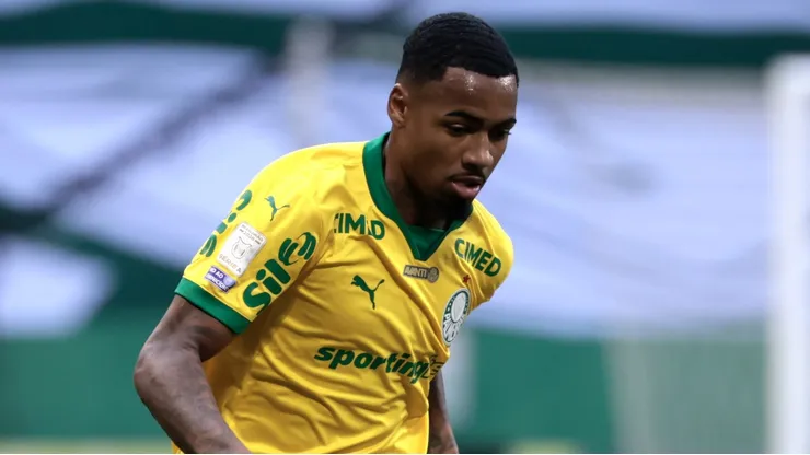 Allan vinha se destacando até ser expulso diante da Chapecoense