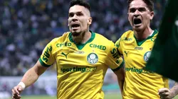 Paulinho jogador do Palmeiras comemora seu gol com Khellven jogador da sua equipe durante partida contra o Chapecoense no estadio Nubank Arena pelo campeonato Brasileiro A 2026. Foto: Marcello Zambrana/AGIF