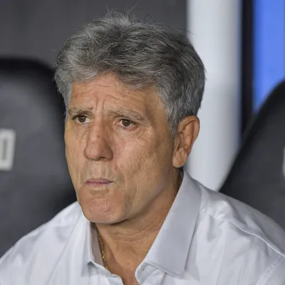 Vasco é derrotado em casa e se complica no Brasileirão