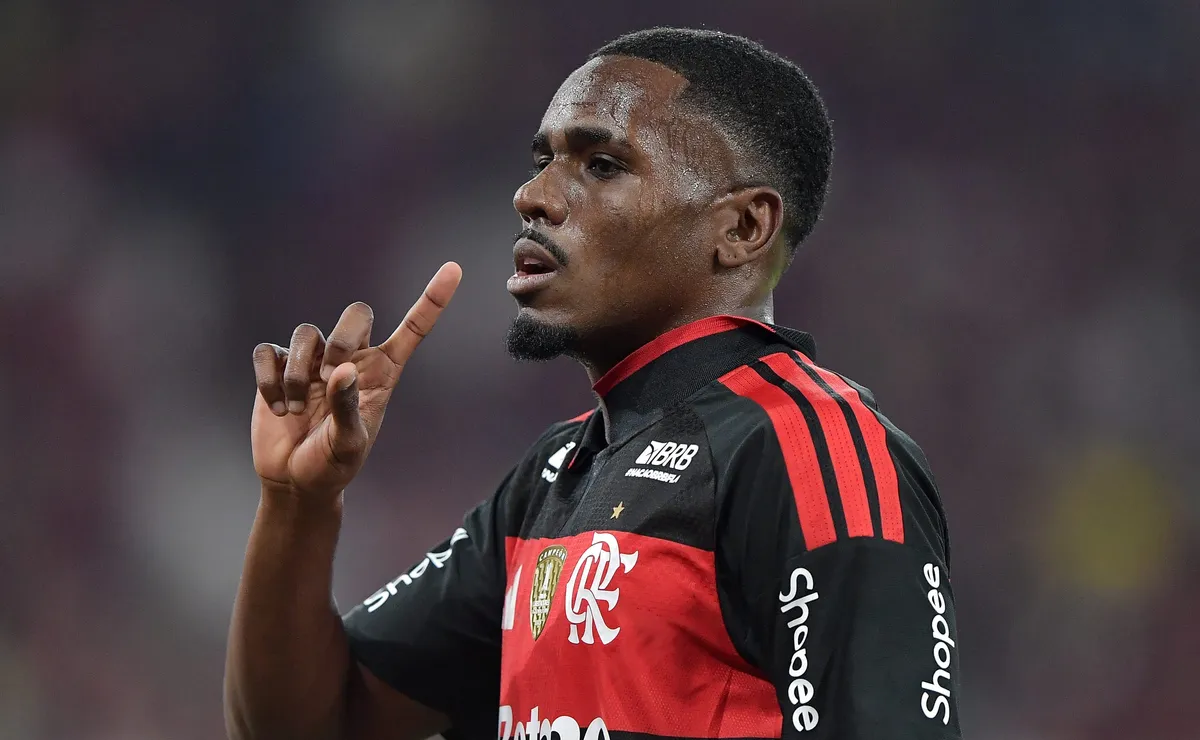 Evertton Araújo se destaca no Flamengo e entra no radar do Milan nos bastidores