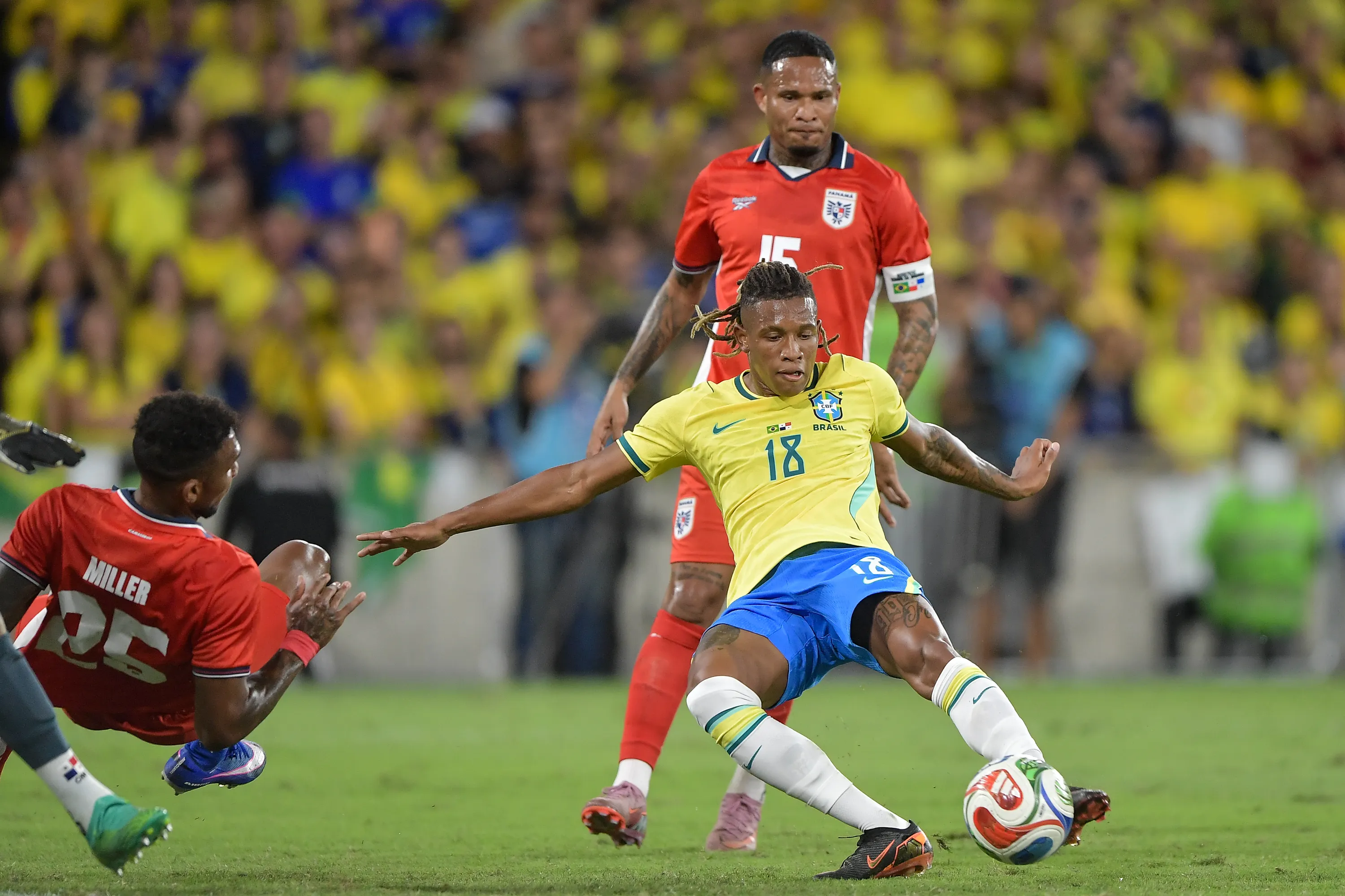 Danilo, jogador do Seleção Brasileira durante partida contra o Panamá no estadio Maracana pelo campeonato Amistoso. Foto: Thiago Ribeiro/AGIF